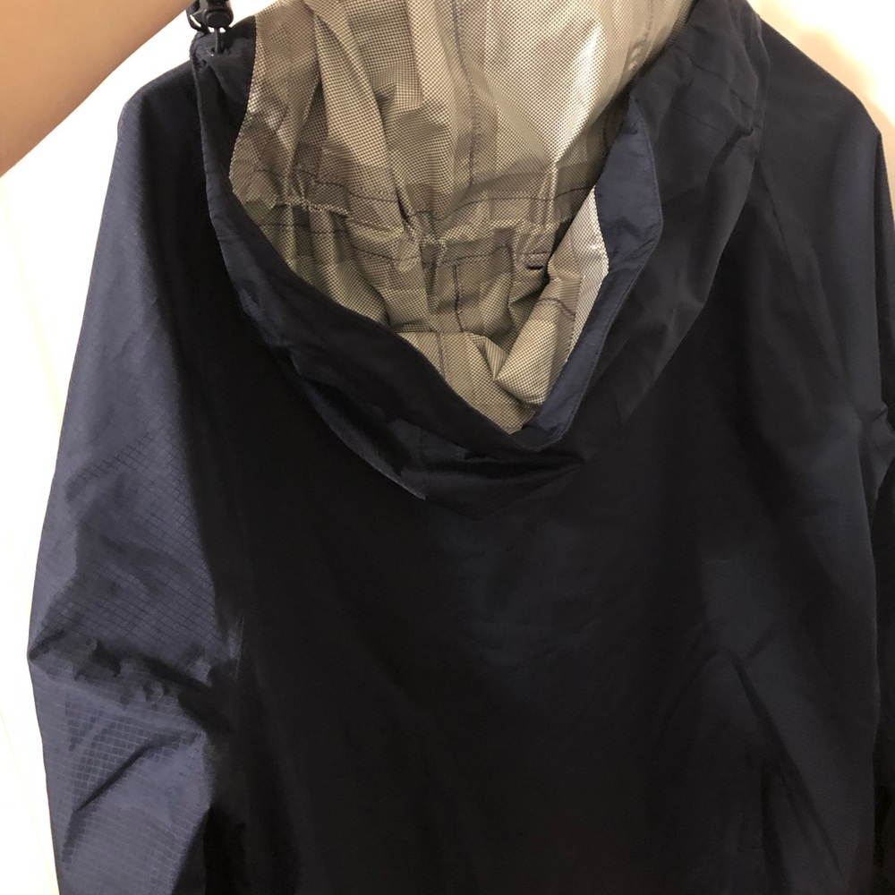 Vineyard Vines Pull-Over Rain Jacket - image 5